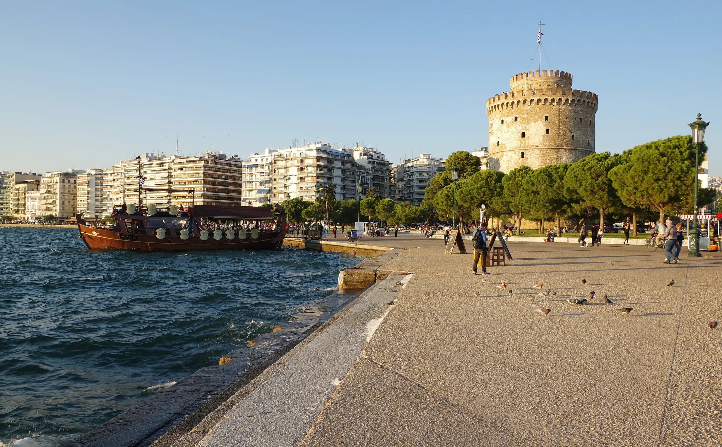 The White Tower and waterfront promenade in Thessaloniki, Greece